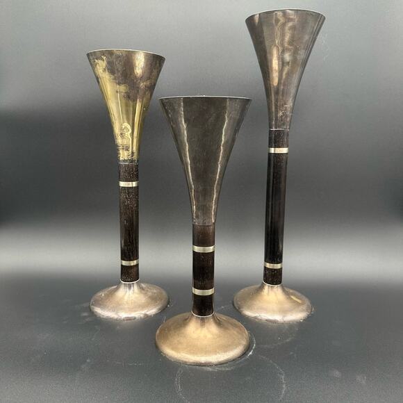Vtg Tiered Pillar Candlesticks Distressed Black Wood Silverplate Base & Top S/3 - Picture 3 of 9